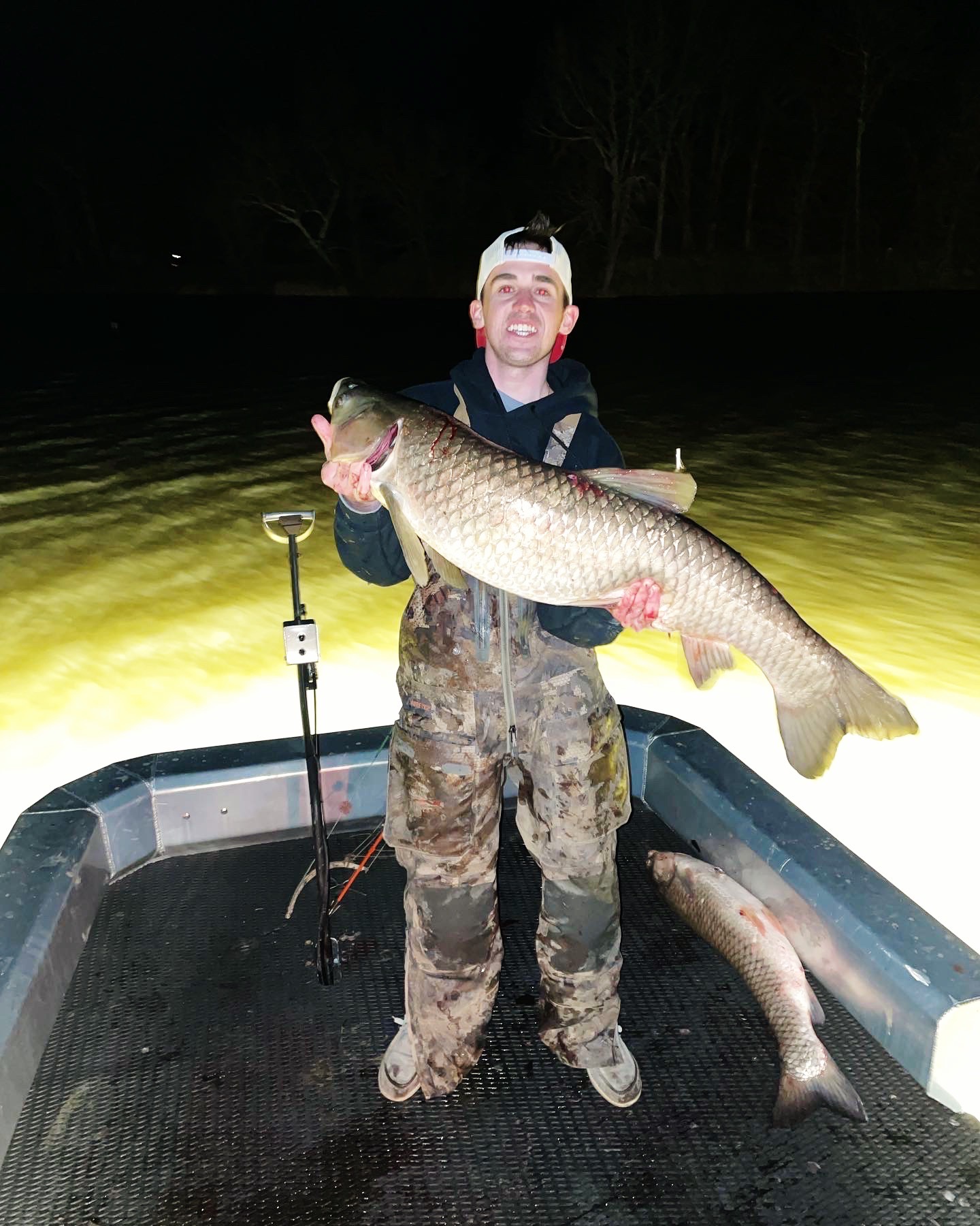 Your Great Outdoors: Bowfishing is a great outdoor challenge, Sports